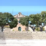 Ξενοδοχείο με διαμερίσματα Maredda Λα Σιοτά