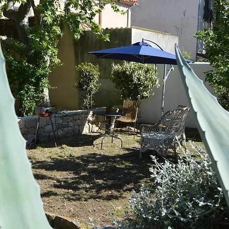 Ξενοδοχείο με διαμερίσματα Maredda 3*